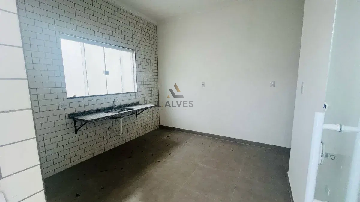  - Casa à venda, com 2 quartos