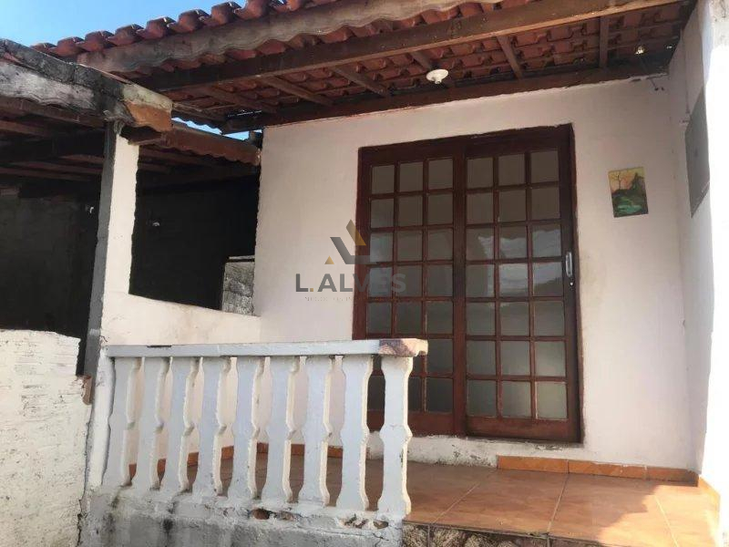 Casa à venda com 2 quartos, 60m² - ,