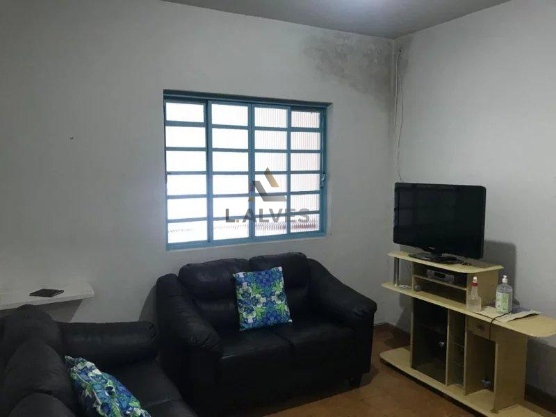 Casa à venda com 3 quartos, 329,59m² - ,